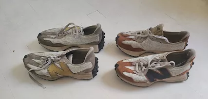 2 paia di scarpe New Balance 327 - Numero 44.5 - Anteprima 3