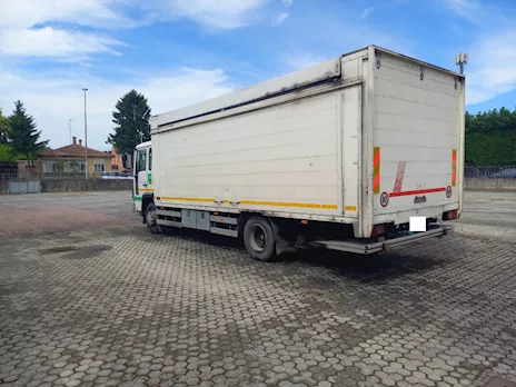 Volvo FL8 per ambulanti Furgone Anno 1995 Km 385954, colore bianco - Foto 6