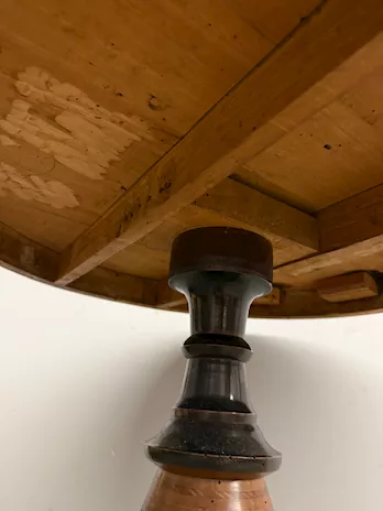 Antico tavolinetto rotondo intarsiato - Anteprima 4