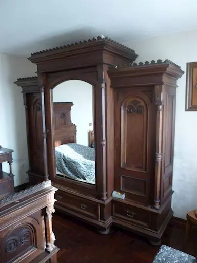 ARMADIO ANTICO