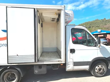 Camion iceco Daily 35c17 cella frigo -20 Iveco Km 0 - Foto 6