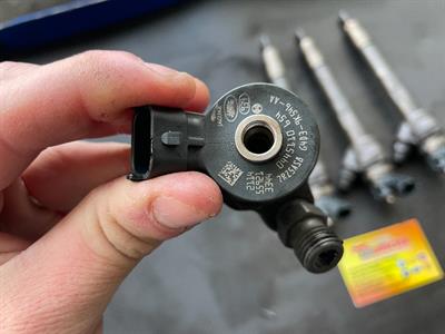 G4D39K546AA - KIT INIETTORI LAND ROVER JAGUAR ORIGINALI
