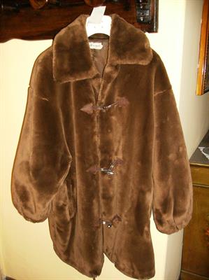 Pelliccia ecologica come nuova