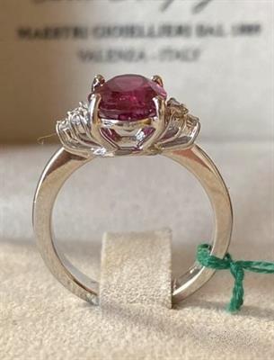 Anello oro 18kt. Con diamanti e tormalina 2,65, colore G - Foto 2