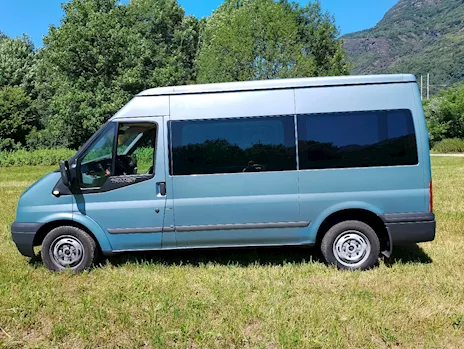 Ford Transit 9 posti