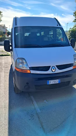 Master 16 posti con pedana per trasporto disabili