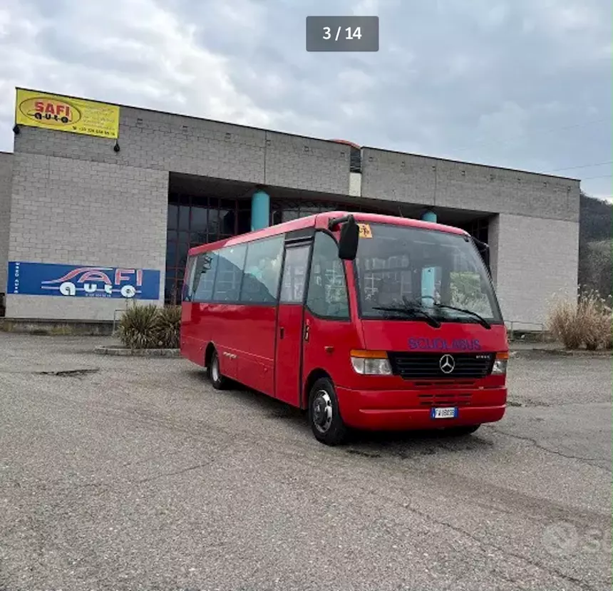 Scuolabus/ Marca Mercedes 47 posti Euro 5 Anno 2010