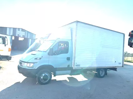 Camion Iveco Daily 35c17 furgone