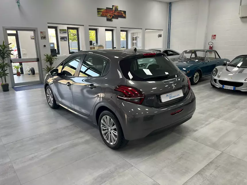 Peugeot 208 5p 1.2 PureTech GPL 82 CV Anno 2017 Km 139000, unico proprietario - Foto 7