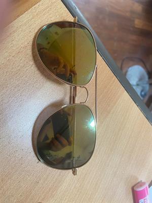 Occhiali aviator