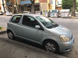 Foto 2 Toyota Yaris 1.0 i 16V Euro 4 155000KM Utilitaria Benzina, unico proprietario