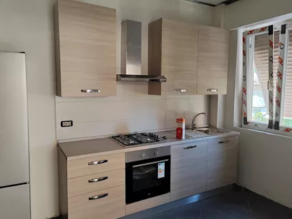 Vendita cucina completa di frigo