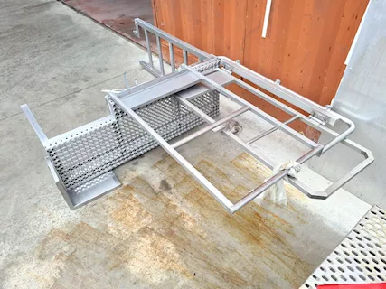 Scaletta inox per macchinario alimentare usata