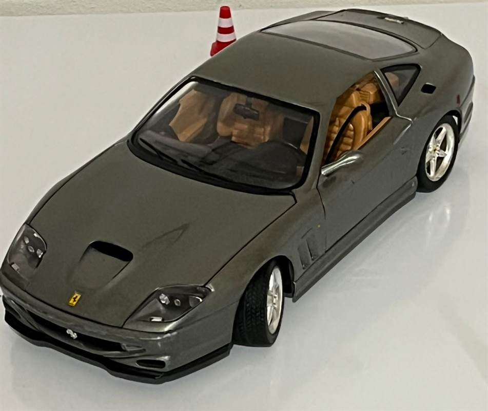Modellino Ferrari 550, in ottime condizioni