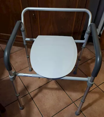 Sedia comoda quattro funzioni, mai usata - Foto 2