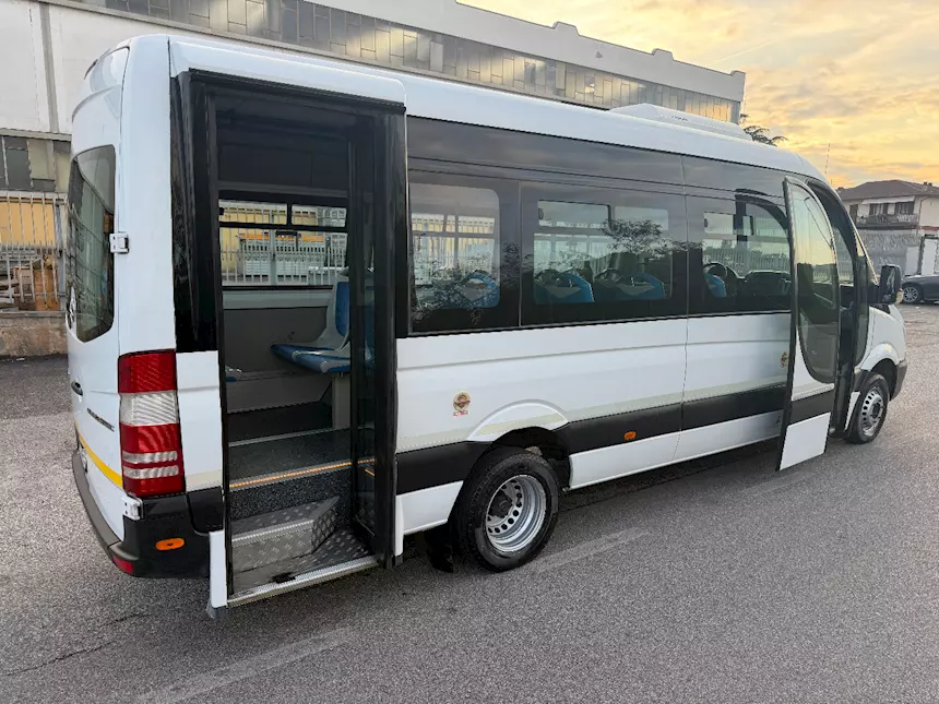 Foto 4Minibus Sprinter Euro 6 Marca Mercedes Anno 2015