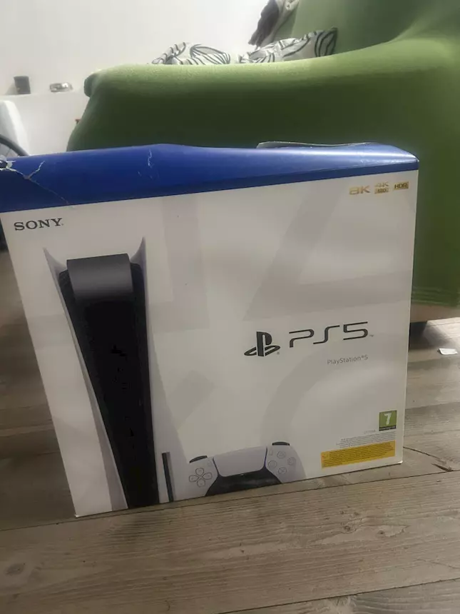 Foto 4 Sony PS5 Standard versione Disco
