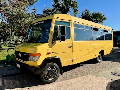 Mercedes Vario 818 Scuolabus