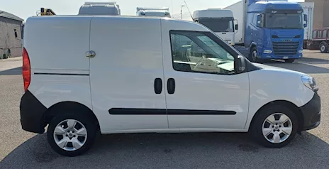 Fiat Doblò Cargo CH1 Business 1.6 Mjet 105CV E6D Anno 2021, cambio manuale - Anteprima 4