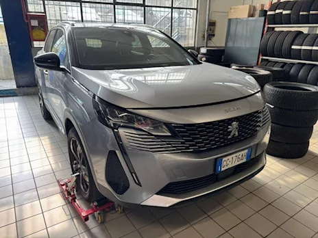 Peugeot 3008 2023 ricambi