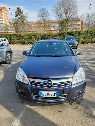 Privato -Opel Astra 5 porte berlina
