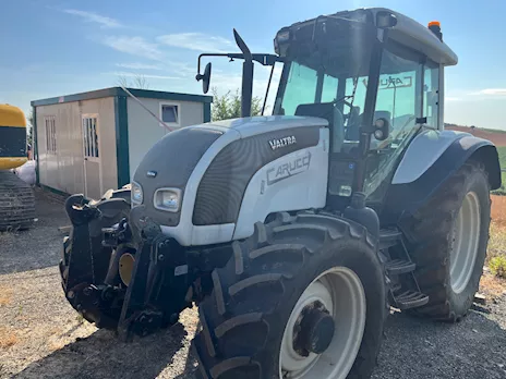 Trattore Valtra C150 usato