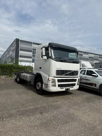 Volvo FH 13 CV 420 motrice 3 assi 6x2 cambio meccanico