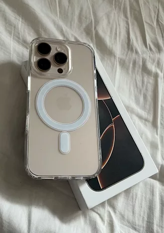IPhone 16 Pro Max, color Desert Titanium, modello da, in ottime condizioni - Anteprima 3