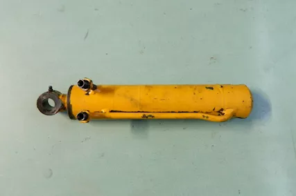 Pistone idraulico doppio effetto corsa 17 cm