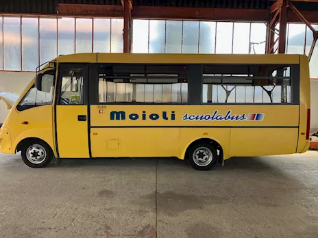 Bellissimo scuolabus 37 posti anno 2008 Euro 4