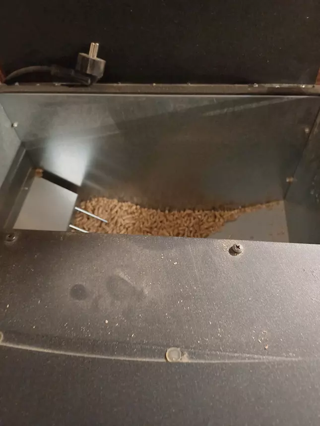 Stufa a pellet, marca Sideros, modello Elly, in buone condizioni - Foto 4