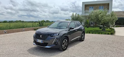 Peugeot 2008 1.5 GT Line s 130 CV UNICOPROPRIETARIO