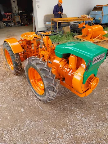 Trattore Pasquali 910-dt-snodato con fresa e aratro