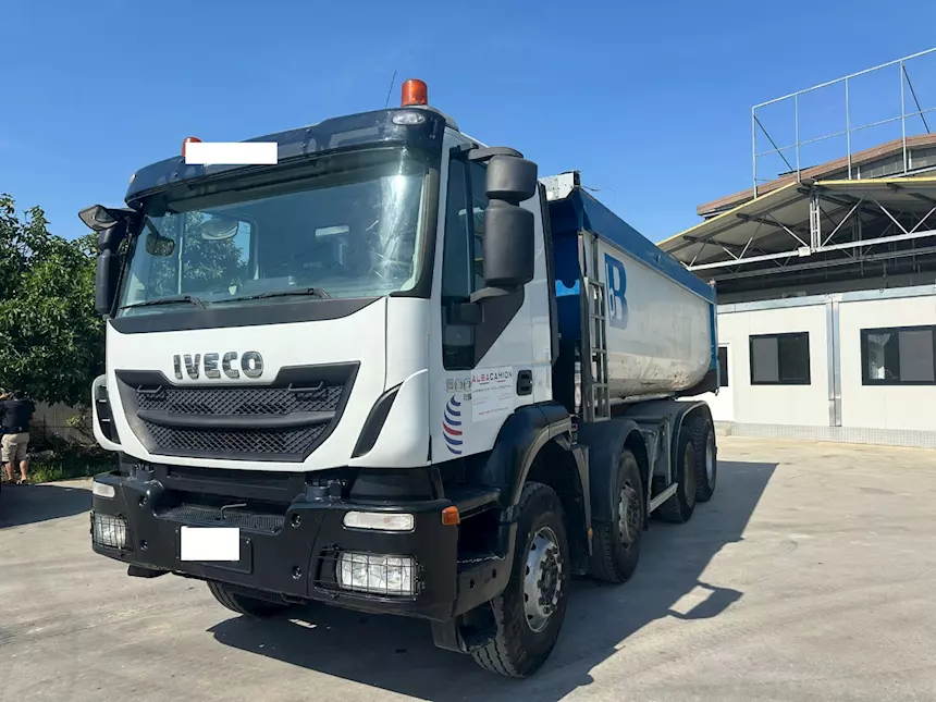Trakker 3 assi 4 assi varie disponbiltà Iveco Cassone Ribaltabile