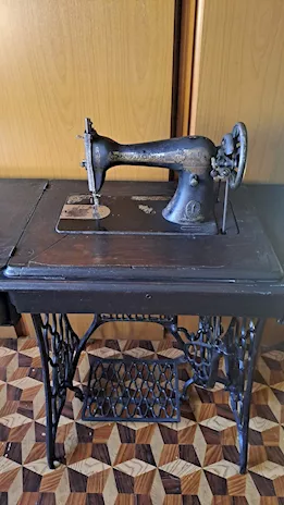 Macchina Singer epoca