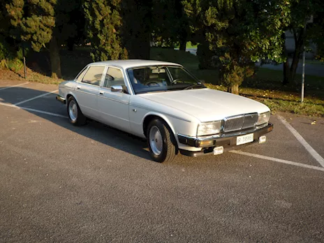 JAGUAR XJ40 Daimler