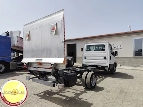 Iveco Daily 35 C 14 - 2024 - Telaio con sponda Km 55473, colore esterno Bianco - Anteprima 4