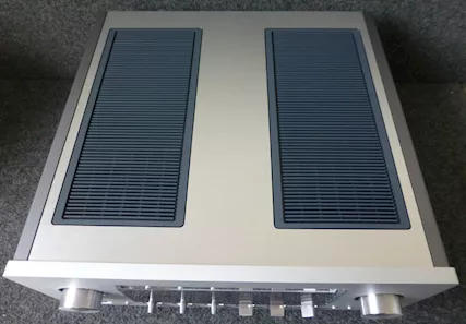 Luxman L-590AXII
