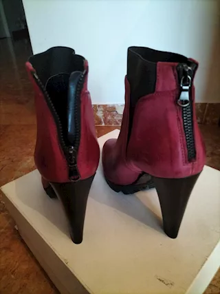 Stivaletti NUOVI donna