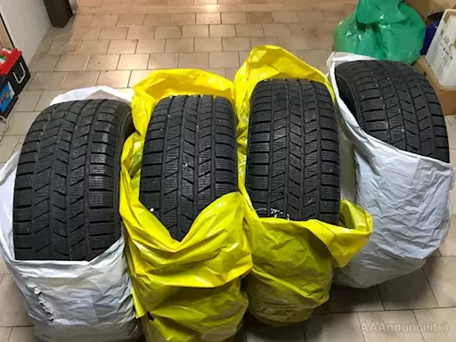 Gomme termiche Pirelli Scorpion 235-55-19 105H M+S - Anteprima 1
