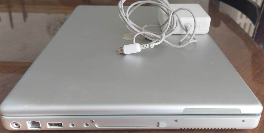 Foto 12Apple Mac PowerBook G4 15 OS X 10.5.8 Leopard, modello PowerBook5