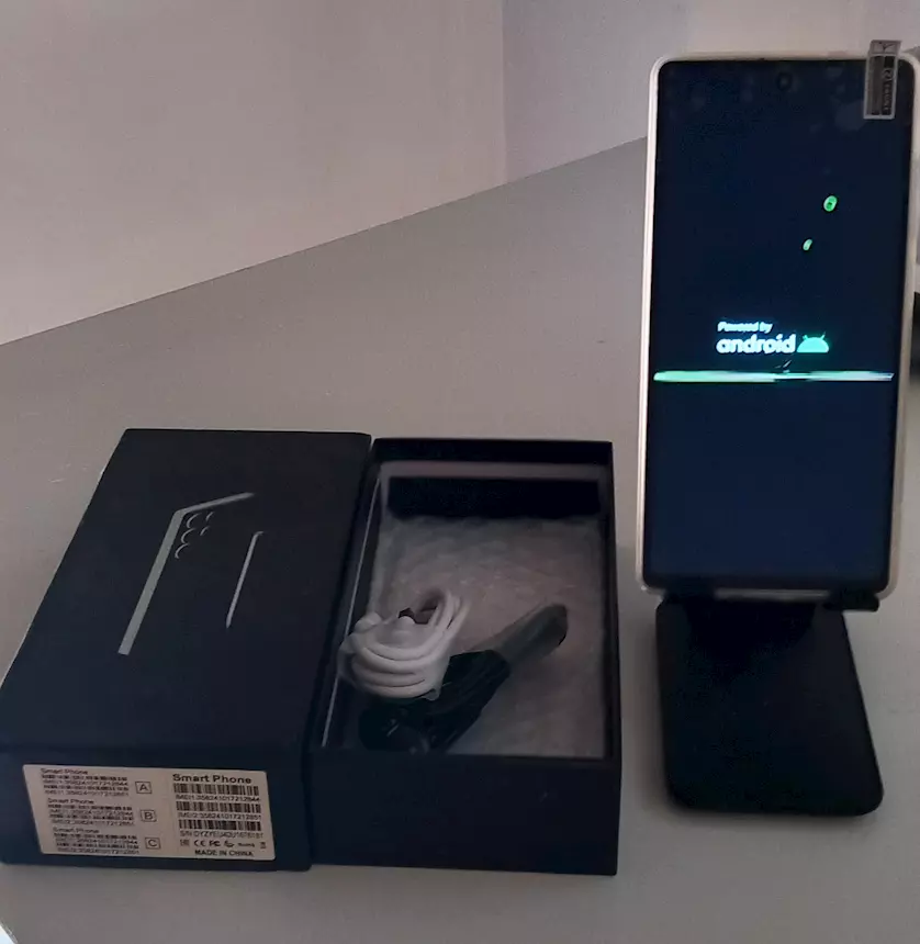 Smartphone S25 Ultra Gold