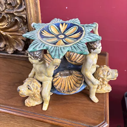 Antica Saliera in maiolica dipinta