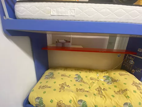 Letto singolo e armadio 3 ante