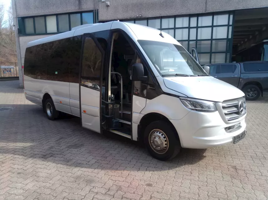 Mercedes Sprinter 519 Nuovo modello 2020 -20 posti Km 400000, cambio automatico