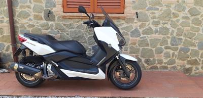 Yamaha x max, colore bianco, unico proprietario - Anteprima 1