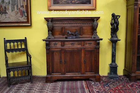 Credenza doppio corpo stile Neorinascimento metà del XX sec.