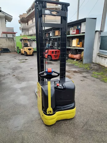 Transpallet elettrico Hyster 1200kg