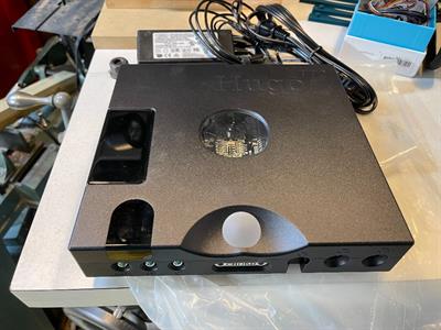 Chord Hugo TT2 Headphone Amplifier - Anteprima 1