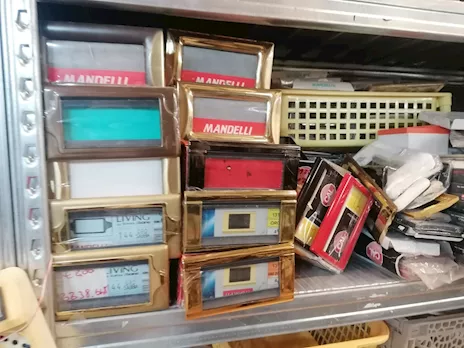 Placche per Prese Elettriche e Interruttori - 24194, tipologia placche singole - Anteprima 5